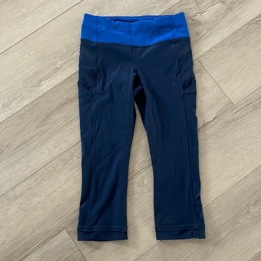 Lululemon Illumina Crop Inkwell 4 Rugged Blue Mid-Rise Run Gym EUC